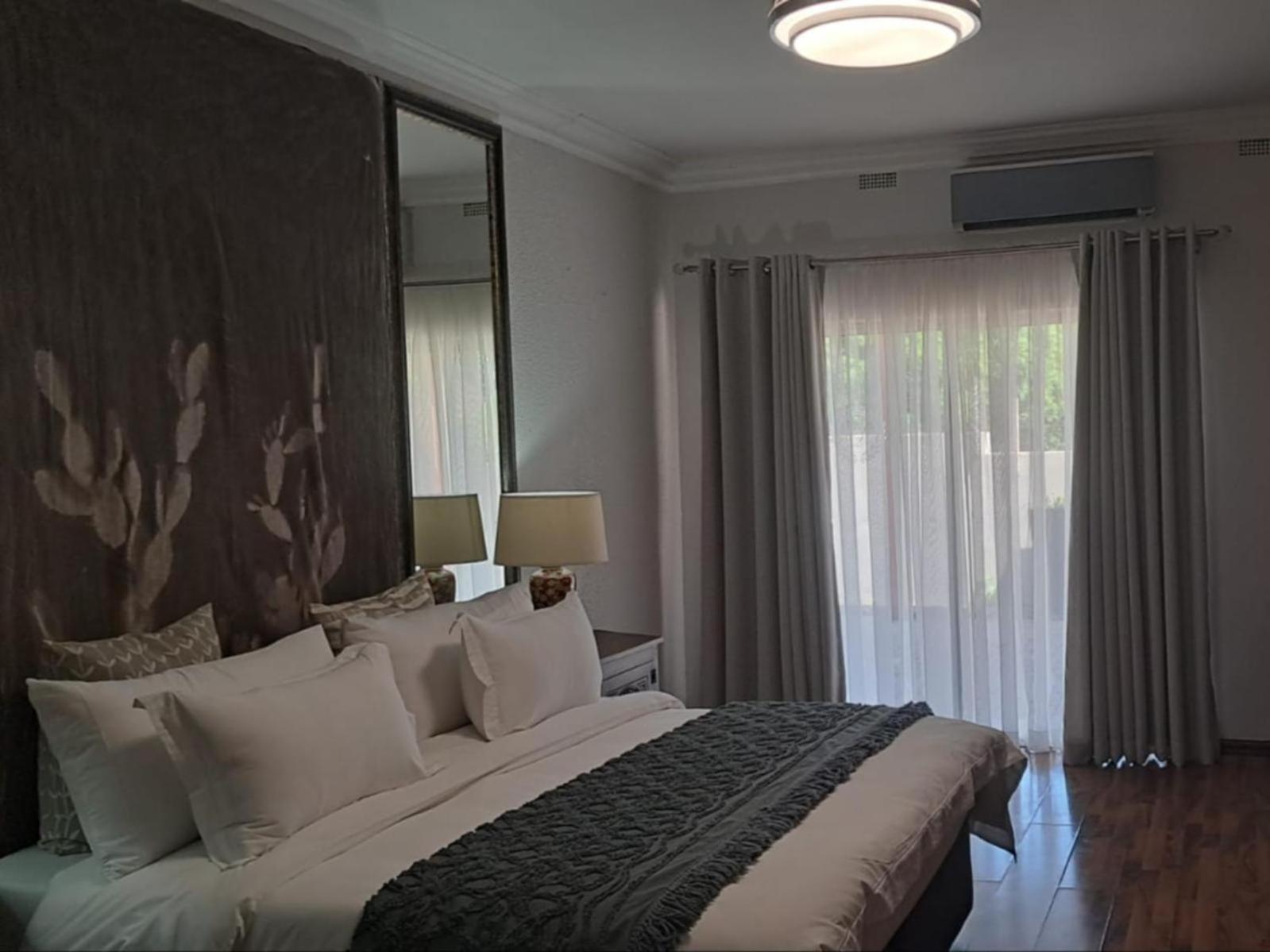 פריס Art And Soul Restaurant, Accommodation, French Bar And Art Gallery חדר תמונה