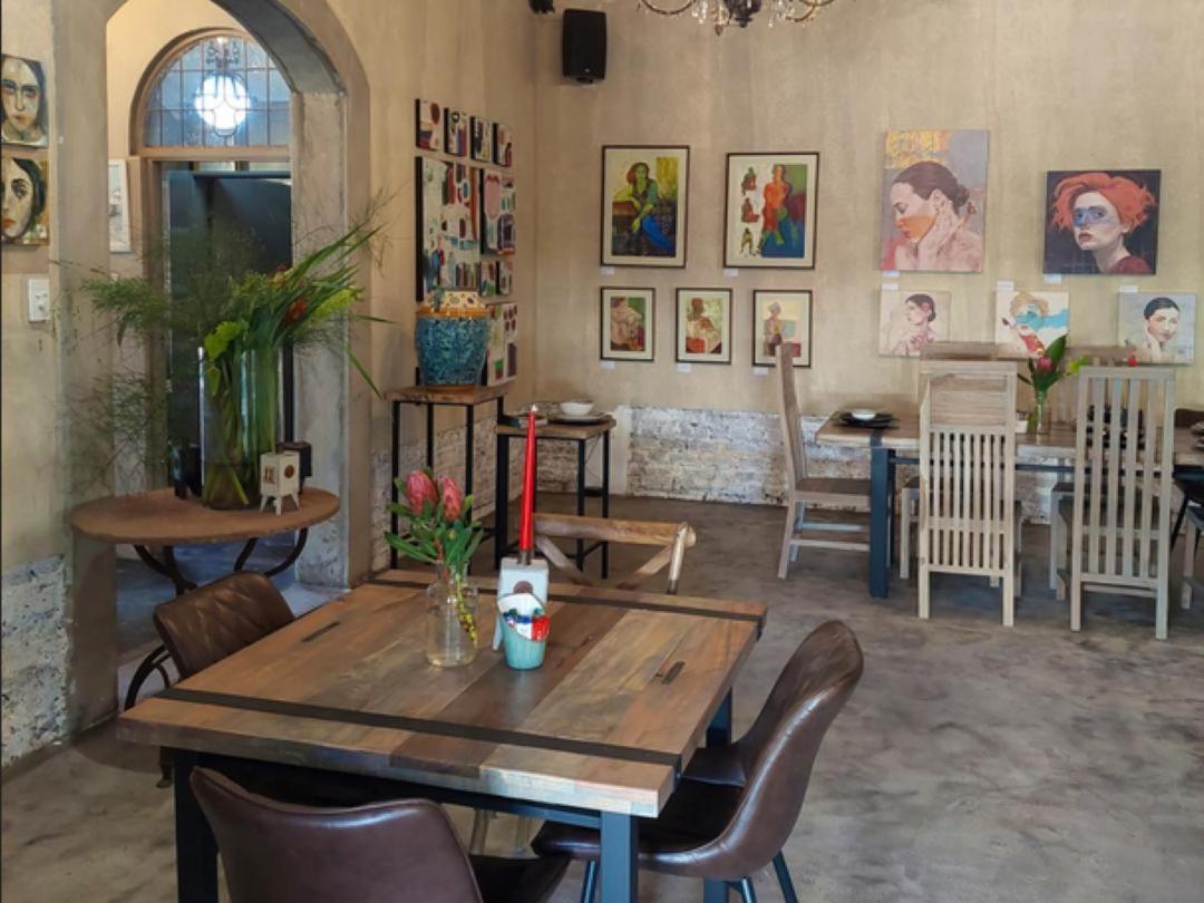 פריס Art And Soul Restaurant, Accommodation, French Bar And Art Gallery מראה חיצוני תמונה